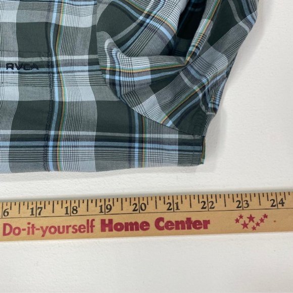 RVCA Brand Button Up Shirt Men's Size Medium Green Gray Plaid Long‎ Sleeve - Picture 7 of 9